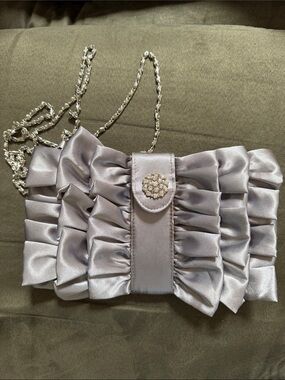 Ruffle Satin Evening Clutch - Silver
